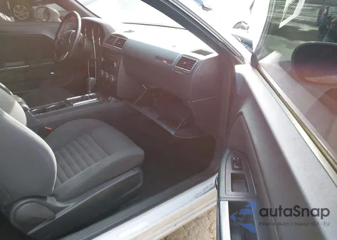 2013 Dodge Challenger Sxt z USA, uszkodzony, nr VIN 2C3CDYAG9DH704666